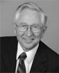 Dr. Leo Pinczewski 